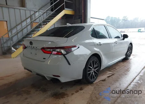 2023 Toyota Camry Se z USA, uszkodzony, nr VIN 4T1G11AKXPU172343